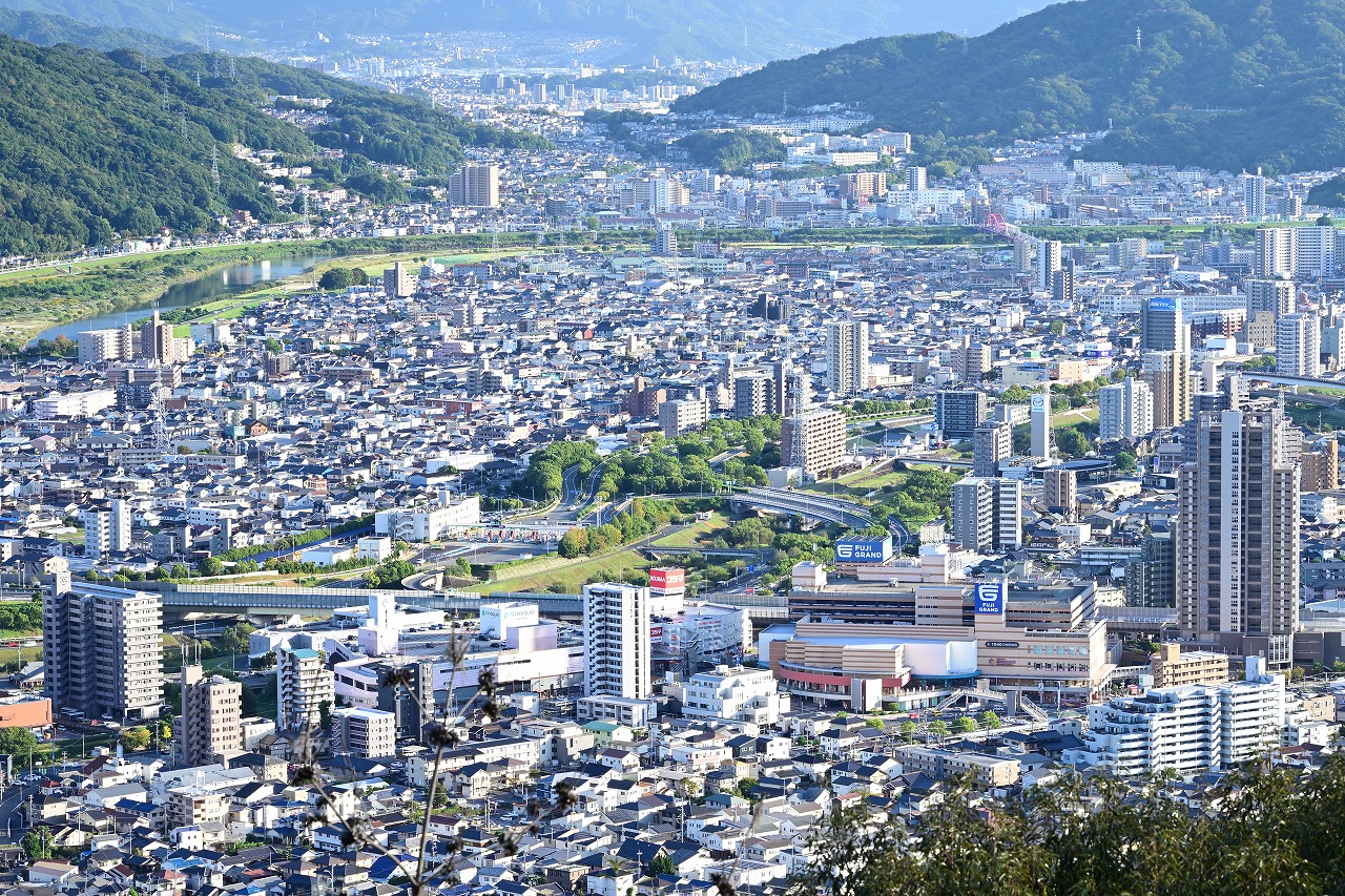 現代的な住宅街の風景